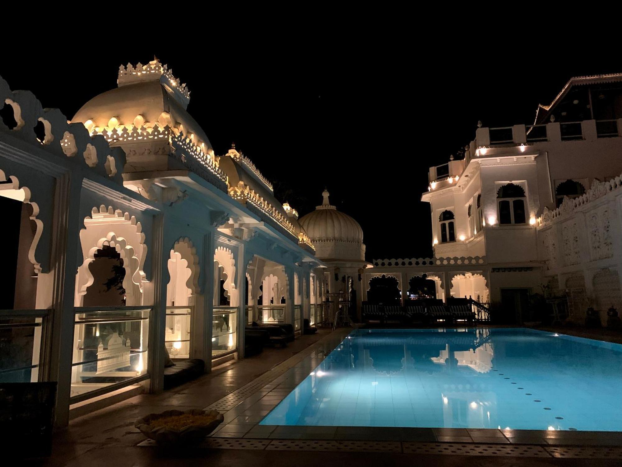 Отель Udai Kothi Удайпур Экстерьер фото